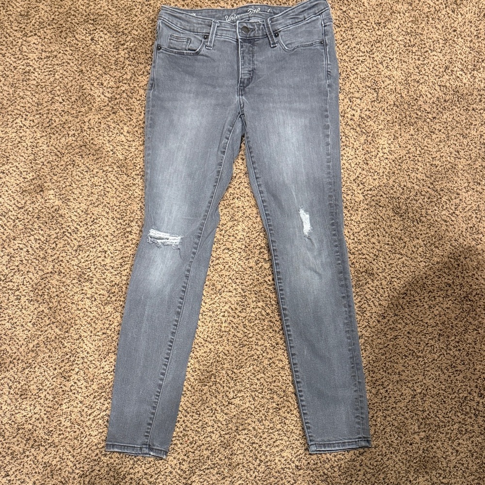 Universal Thread Women's Gray Skinny Jeans